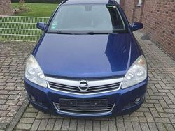 Blau Gebraucht 2009 Opel Astra Edition Kombi | 2.000 €
