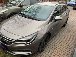 Grau Gebraucht 2017 Opel Astra Business Kombi | 11.490 € (Fairer Preis)