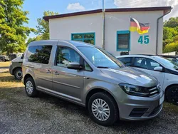 Grau Gebraucht 2018 VW Caddy Trendline Van / Kleinbus | 18.500 € (Teuer)