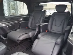 Selenitgrau metallic Gebraucht 2019 Mercedes V300 Exclusive Van / Kleinbus | 49.900 € (Superpreis)