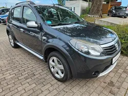 Grau Gebraucht 2011 Dacia Sandero Stepway Kleinwagen | 2.490 € (Guter Preis)