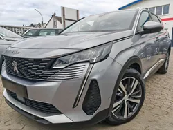 Grau Gebraucht 2021 Peugeot 5008 Allure Van / Kleinbus | 18.921 € (Guter Preis)