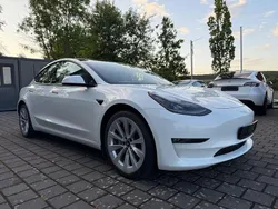 Grau Gebraucht 2022 Tesla Model 3 Long Range Limousine | 28.950 € (Fairer Preis)
