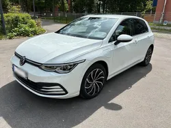 Weiß Gebraucht 2021 VW Golf VIII Limousine | 20.600 € (Guter Preis)