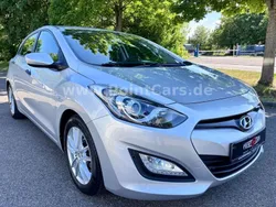 Silber Gebraucht 2012 Hyundai i30 Classic Limousine | 7.900 € (Etwas zu teuer)
