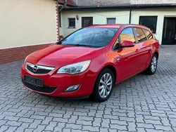 Rot Gebraucht 2012 Opel Astra Kombi | 3.500 € (Superpreis)