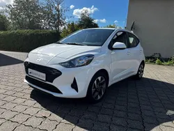 Weiß Gebraucht 2024 Hyundai i10 Trend Kleinwagen | 18.432 € (Fairer Preis)