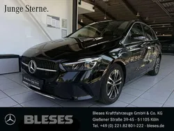 Schwarz Gebraucht 2023 Mercedes B200 Progressive Van / Kleinbus | 31.950 € (Fairer Preis)