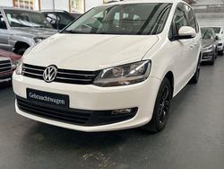 Weiß Gebraucht 2012 VW Sharan Trendline Van / Kleinbus | 5.990 € (Superpreis)