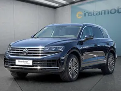 Blau Gebraucht 2024 VW Touareg SUV | 60.149 € (Guter Preis)