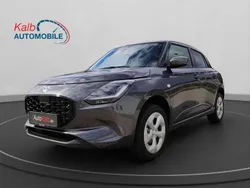 Mineral gray metallic Neu 2024 Suzuki Swift Comfort Limousine | 20.888 €