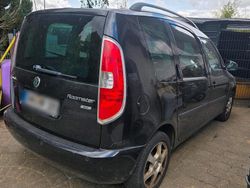 Schwarz Gebraucht 2009 Skoda Roomster Kombi | 3.400 € (Etwas zu teuer)