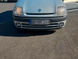 Silber Gebraucht 1999 Renault Clio II Limousine | 1.400 € (Fairer Preis)