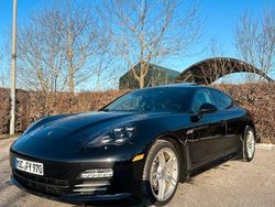 Schwarz Gebraucht 2011 Porsche Panamera Limousine | 17.900 €