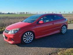 Rot Gebraucht 2007 Opel Astra GTC OPC Coupé | 5.799 € (Etwas zu teuer)