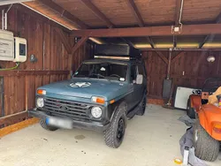 Grün Gebraucht 2003 Lada niva SUV | 4.450 €