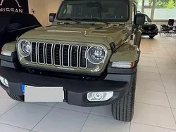 Grün Gebraucht 2025 Jeep Wrangler Sahara SUV | 69.900 € (Guter Preis)