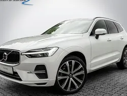 Weiß Gebraucht 2022 Volvo XC60 Momentum SUV | 31.890 €