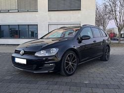 Schwarz Gebraucht 2015 VW Golf VII Cup Kombi | 10.990 € (Fairer Preis)