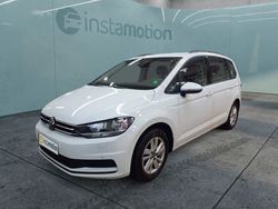Weiß Gebraucht 2024 VW Touran Comfortline Van / Kleinbus | 31.430 € (Fairer Preis)