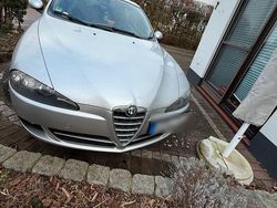 Silber Gebraucht 2006 Alfa Romeo 147 Kleinwagen | 2.000 € (Teuer)