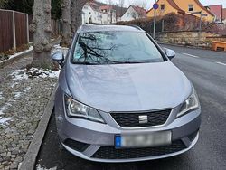 Grau Gebraucht 2015 Seat Ibiza ST Style Kombi | 3.850 € (Fairer Preis)