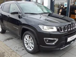 Schwarz (metallic) Gebraucht 2021 Jeep Compass Limited SUV | 21.990 € (Fairer Preis)