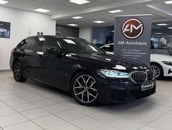 Schwarz Gebraucht 2022 BMW 520 M Sport Kombi | 29.299 € (Etwas zu teuer)