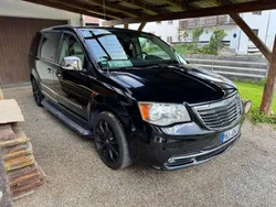 Schwarz Gebraucht 2014 Chrysler Town & Country Touring Kombi | 15.990 €