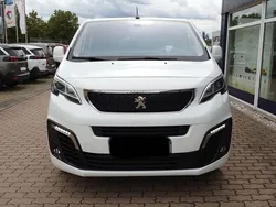 Weiß Gebraucht 2019 Peugeot Traveller Allure Van / Kleinbus | 29.500 € (Guter Preis)