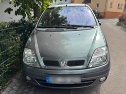 Grau Gebraucht 2001 Renault Scénic Van / Kleinbus | 1.500 €