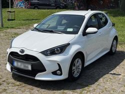 Weiß Gebraucht 2023 Mazda 2 Kleinwagen | 18.800 € (Guter Preis)