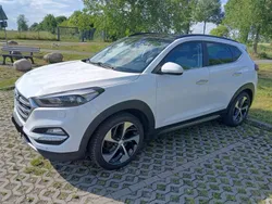 Weiß Gebraucht 2017 Hyundai Tucson Premium SUV | 16.950 € (Fairer Preis)
