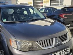 Grau Gebraucht 2007 Mitsubishi Outlander SUV | 3.000 € (Fairer Preis)