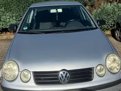 Silber Gebraucht 2004 VW Polo Kleinwagen | 1.000 € (Guter Preis)