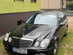 Schwarz Gebraucht 2008 Mercedes E200 Kombi | 6.500 € (Fairer Preis)