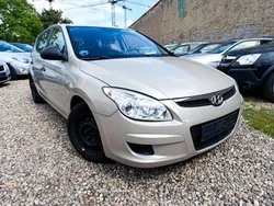 Silber Gebraucht 2008 Hyundai i30 Classic Limousine | 2.950 € (Guter Preis)