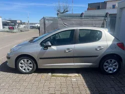 Silber Gebraucht 2007 Peugeot 207 Filou Limousine | 1.200 € (Guter Preis)