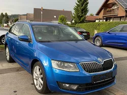 Blau Gebraucht 2015 Skoda Octavia Elegance Kombi | 6.999 € (Guter Preis)