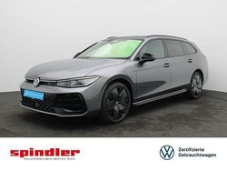 Grau (diabasgrau metallic) Gebraucht 2024 VW Passat R-line Kombi | 54.581 € (Etwas zu teuer)