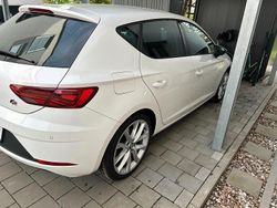 Weiß Gebraucht 2017 Seat Leon FR Limousine | 11.000 € (Guter Preis)