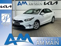 Weiß Gebraucht 2024 Kia Ceed Vision Limousine | 21.490 € (Superpreis)
