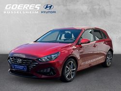 Rot Gebraucht 2022 Hyundai i30 Trend Limousine | 18.540 € (Fairer Preis)