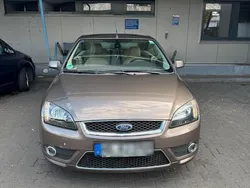 Beige Gebraucht 2007 Ford Focus Cabriolet Cabrio | 1.900 € (Fairer Preis)