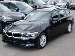 Schwarz ii Gebraucht 2021 BMW 320e Advantage Kombi | 24.888 € (Fairer Preis)
