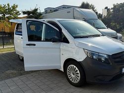 Weiß Gebraucht 2024 Mercedes Vito Van / Kleinbus | 40.000 €