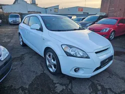 Carraraweiss Gebraucht 2009 Kia Ceed EX Kleinwagen | 1.600 € (Guter Preis)