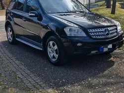 Schwarz Gebraucht 2007 Mercedes ML320 SUV | 8.500 €