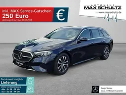 Metalliclack nautikblau Gebraucht 2024 Mercedes E220 Avantgarde Kombi | 46.980 € (Guter Preis)
