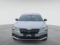 Steelgrau Gebraucht 2022 Skoda Superb SportLine Limousine | 28.888 € (Guter Preis)